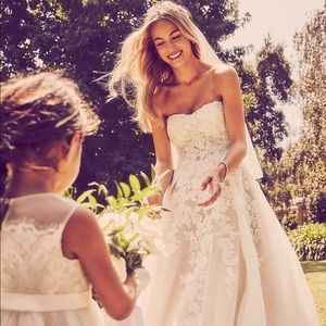 DAVID'S BRIDAL COLLECTION